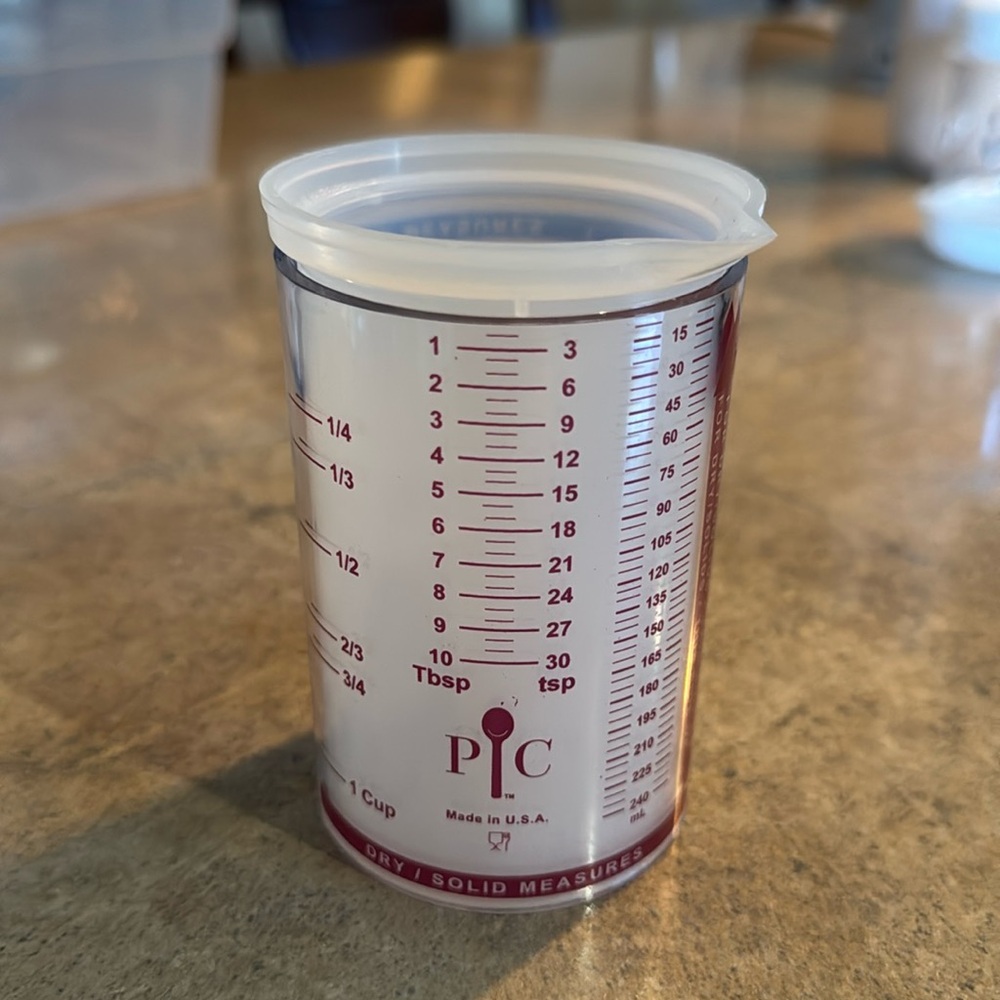 Pampered Chef small measuring cup